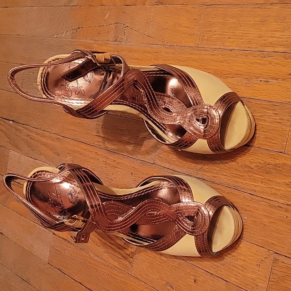 Shoes - Picture 2 of 2